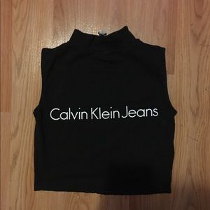 Calvin Klein Jeans croptop✨